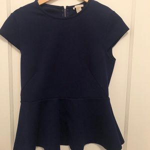 H&M trend purple peplum top